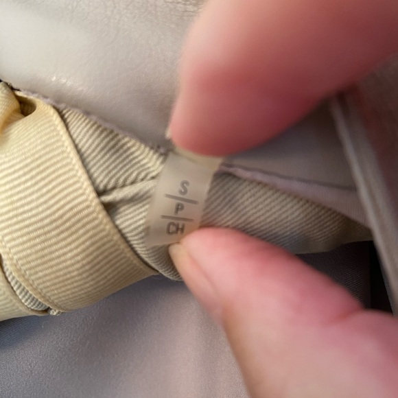 Tahari jacket - Picture 5 of 11